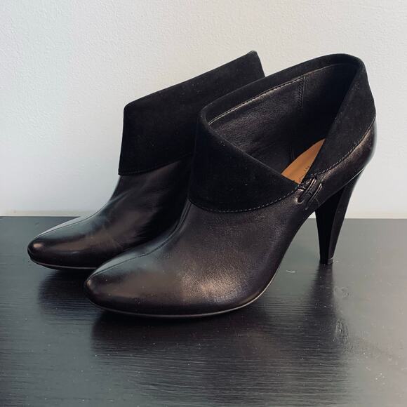IOB Coach Annika Black Soft Leather Booties Size 8 1/2 - Picture 1 of 9